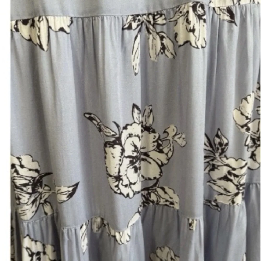 Free People Periwinkle Rita Tiered Midi Dress Floral Open Back Women’s XS - Picture 4 of 7